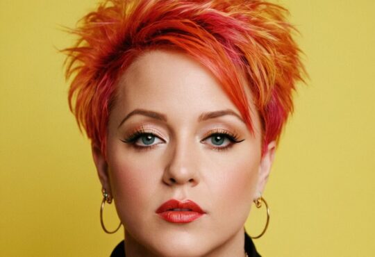 Declyn Wallace Thornton Lauper: Ein Blick auf das Leben und die Karriere der talentierten Künstlerin